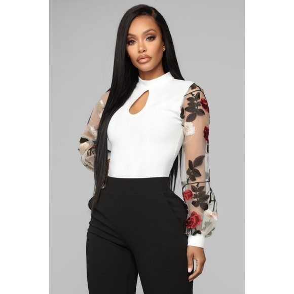 💸SOLD💸 NWT Rose Parade Bodysuit - Ivory - Picture 1 of 6